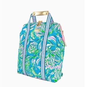 NWT Lilly Pulitzer Backpack Cooler in Cumulus Blue Chick Magnet with phone case